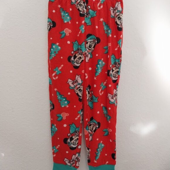 Disney: Minnie Mouse Christmas Pajamas - Picture 7 of 11